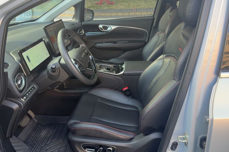Used AION V 2021 Plus 70 Super Fast Charging Version Ternary Lithium Left Front Seat