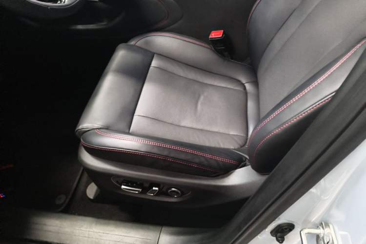 Used AION V 2021 Plus 70 Smart Technology Edition Lithium Iron Phosphate Left Front Seat