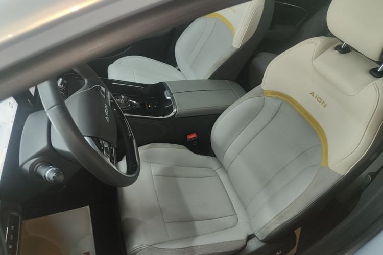 Used AION V 2021 Plus 70 Smart Edition Lithium Iron Phosphate Left Front Seat