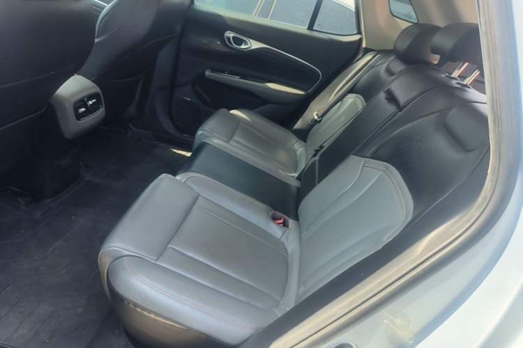 Used AION V 2021 Plus 80 Smart Technology Edition Ternary Lithium Left Rear Seat