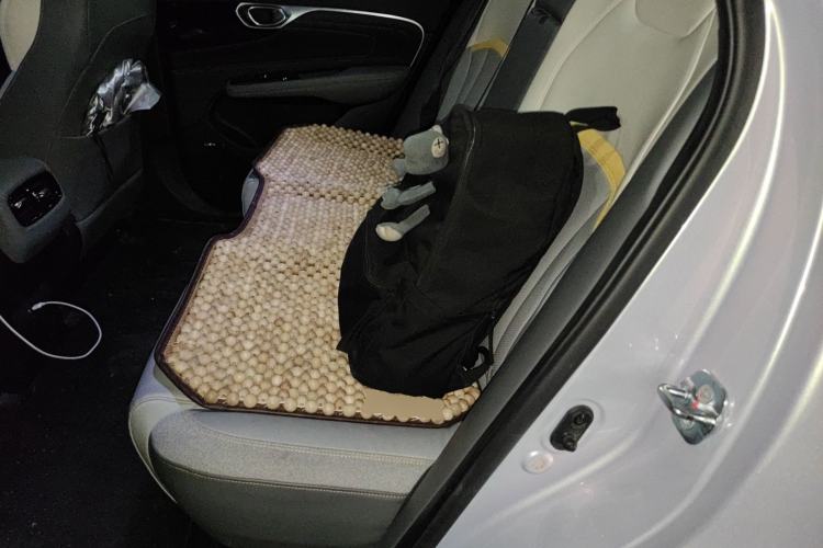 Used AION V 2021 Plus 70 Super Fast Charging Version Ternary Lithium Left Rear Seat