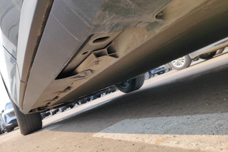 Used AION V 2021 Evolution Edition 70 Intelligent Leading Edition Left Side Sill