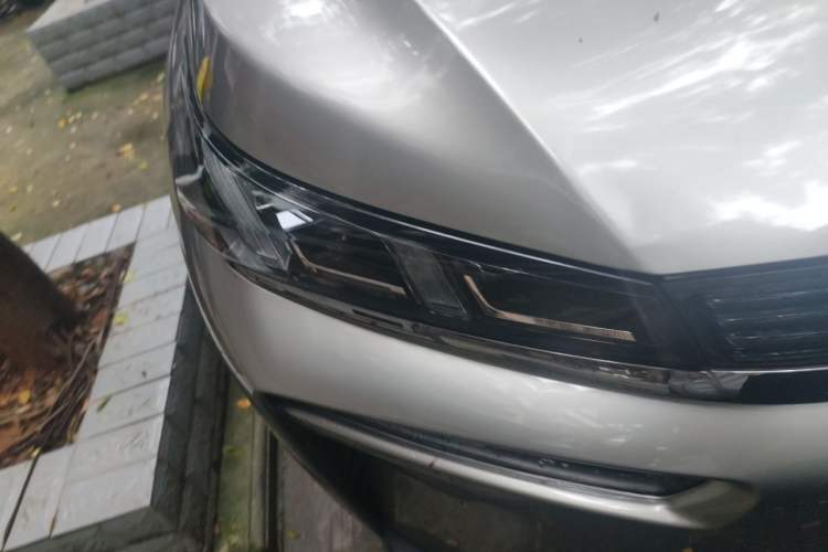 Used AION V 2021 Evolution Edition 70 Intelligent Leading Edition Right Front Headlight