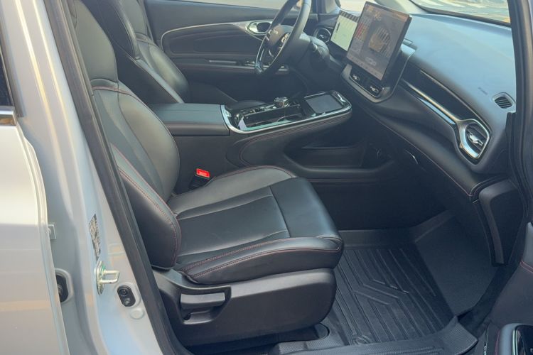 Used AION V 2021 Plus 70 Super Fast Charging Version Ternary Lithium Right Front Seat