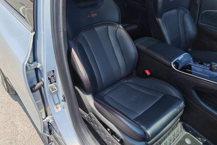 Used AION V 2021 Plus 80 Pilot Intelligent Driving Edition Ternary Lithium Right Front Seat