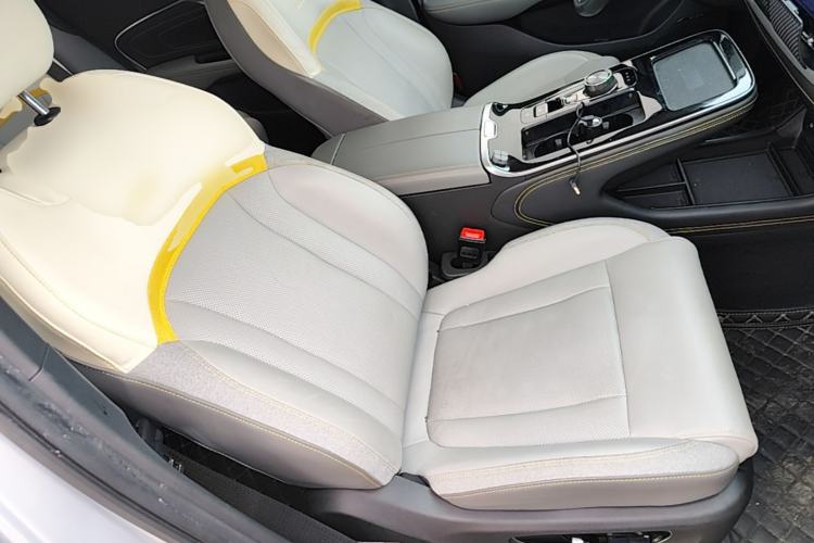Used AION V 2021 Plus 80 Pilot Intelligent Driving Edition Ternary Lithium Right Front Seat