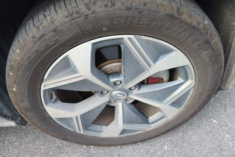 Used AION V 2021 Evolution Edition 70 Intelligent Leading Edition Right Front Wheel Hub