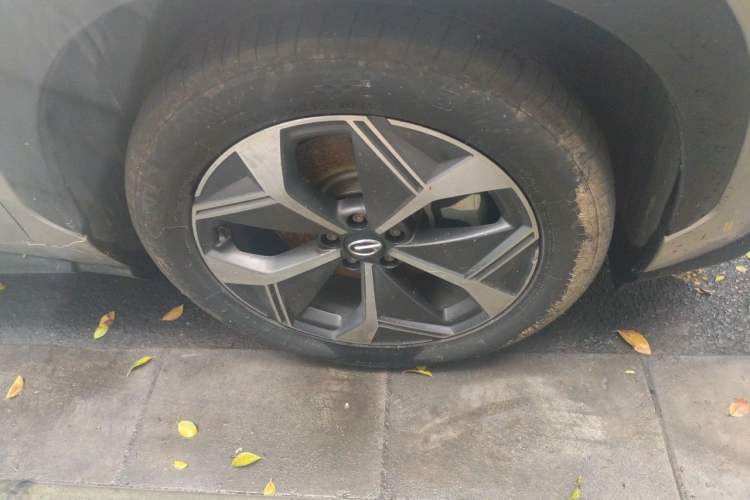 Used AION V 2021 Evolution Edition 70 Intelligent Leading Edition Right Front Wheel Hub