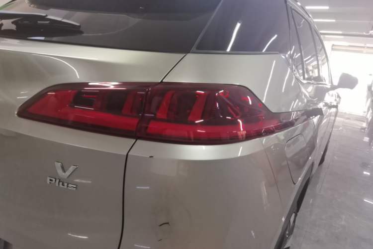 Used AION V 2021 Plus 80 Smart Technology Edition Ternary Lithium Right Rear Taillight