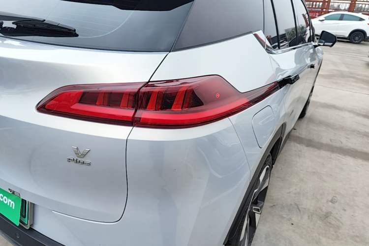 Used AION V 2021 Plus 80 Pilot Intelligent Driving Edition Ternary Lithium Right Rear Taillight