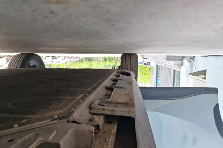 Used AION V 2021 Plus 70 Smart Edition Lithium Iron Phosphate Right Side Sill
