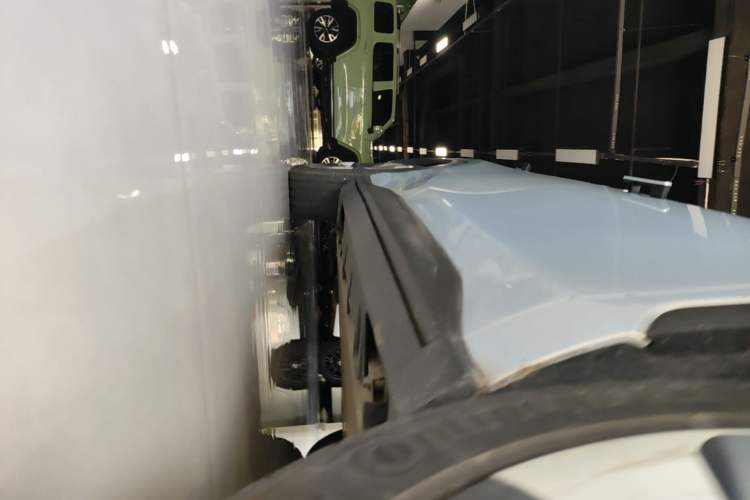 Used AION V 2021 Plus 80 Pilot Intelligent Driving Edition Ternary Lithium Right Side Sill