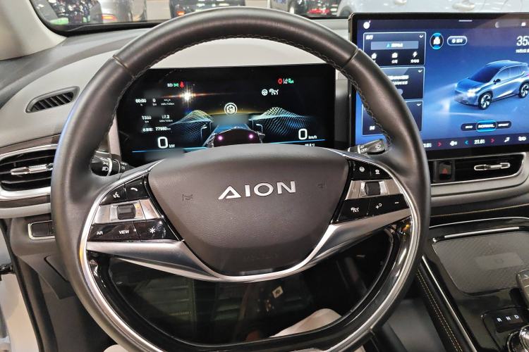 Used AION V 2021 Plus 80 Smart Technology Edition Ternary Lithium Steering Wheel