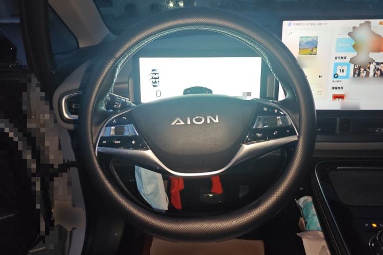 Used AION V 2021 Plus 80 Smart Technology Edition Ternary Lithium Steering Wheel