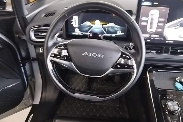 Used AION V 2021 Plus 70 Smart Edition Lithium Iron Phosphate Steering Wheel