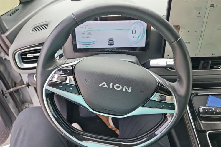 Used AION V 2021 Plus 70 Smart Edition Lithium Iron Phosphate Steering Wheel