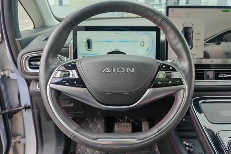 Used AION V 2021 Plus 80 Pilot Intelligent Driving Edition Ternary Lithium Steering Wheel