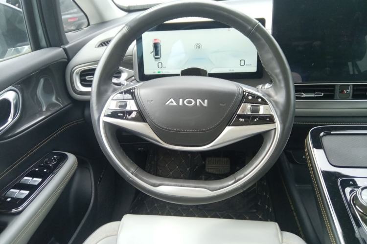 Used AION V 2021 Plus 80 Smart Technology Edition Ternary Lithium Steering Wheel