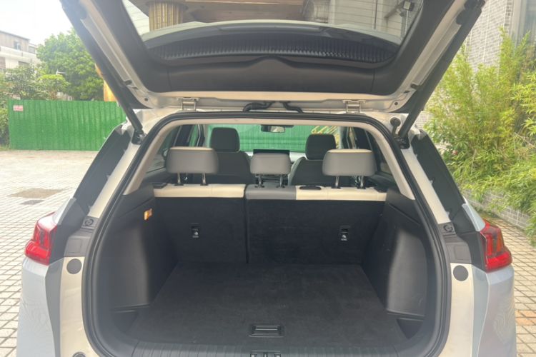 Used AION V 2021 Plus 70 Super Fast Charging Version Ternary Lithium Trunk