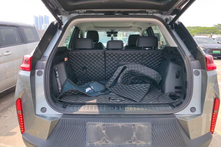 Used AION V 2021 Evolution Edition 70 Intelligent Leading Edition Trunk