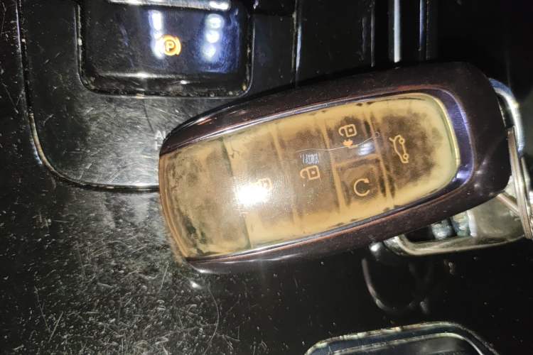 Used AION V 2021 Plus 70 Super Fast Charging Version Ternary Lithium Vehicle Key