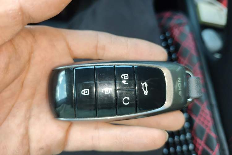 Used AION V 2021 Plus 70 Smart Technology Edition Lithium Iron Phosphate Vehicle Key