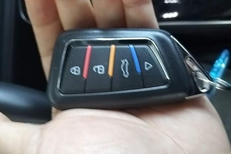 Used AION V 2021 Plus 70 Smart Edition Lithium Iron Phosphate Vehicle Key