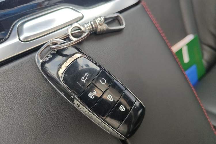 Used AION V 2021 Plus 70 Smart Technology Edition Lithium Iron Phosphate Vehicle Key