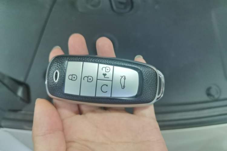 Used AION V 2021 Plus 80 Smart Technology Edition Ternary Lithium Vehicle Key