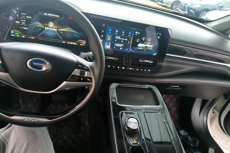 Used AION V 2021 Evolution Edition 70 Intelligent Leading Edition Center Console