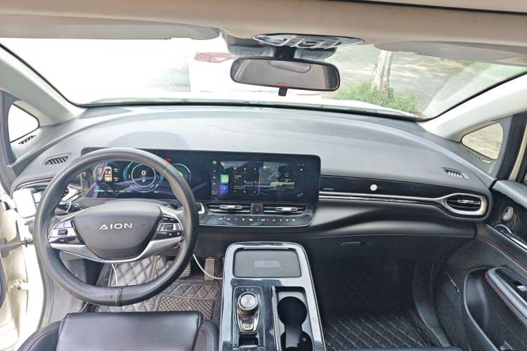 Used AION V 2021 Evolution Edition 70 Intelligent Leading Edition Center Console
