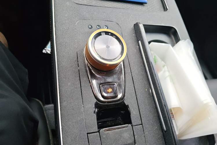 Used AION V 2021 Plus 80 Smart Edition Ternary Lithium Gear Lever