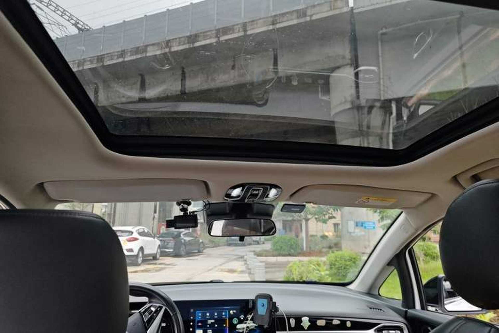 Used AION V 2021 Evolution Edition 70 Smart Tech Version Headliner