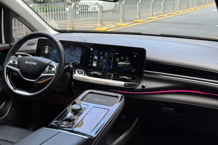 Used AION V 2021 Evolution Edition 70 Intelligent Leading Edition Interior 3