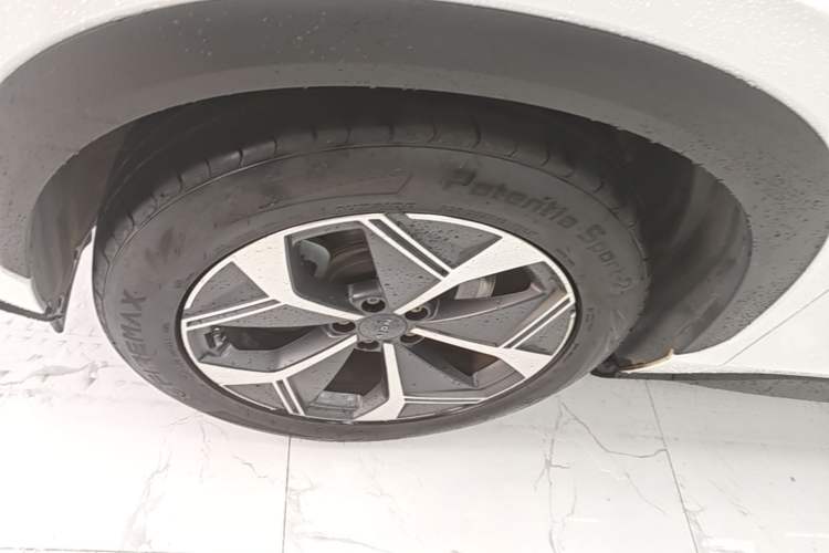 Used AION V 2021 Evolution Edition 70 Intelligent Leading Edition Left Front Wheel Hub
