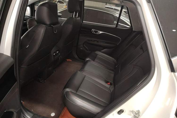Used AION V 2021 Plus 70 Smart Technology Edition Lithium Iron Phosphate Left Rear Seat
