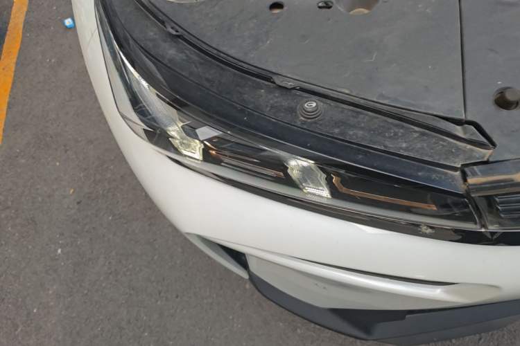 Used AION V 2021 Evolution Edition 70 Intelligent Leading Edition Right Front Headlight