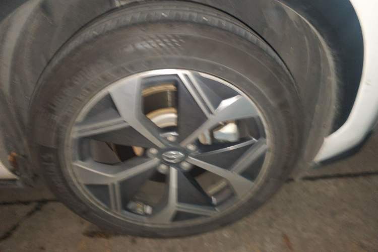 Used AION V 2021 Evolution Edition 70 Intelligent Leading Edition Right Front Wheel Hub