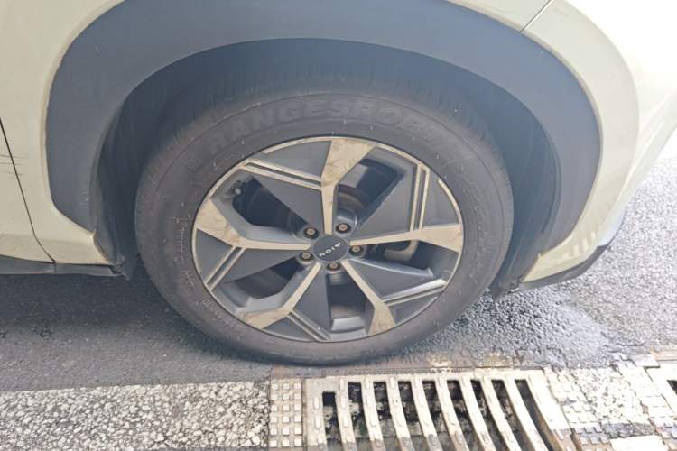 Used AION V 2021 Evolution Edition 70 Intelligent Leading Edition Right Front Wheel Hub