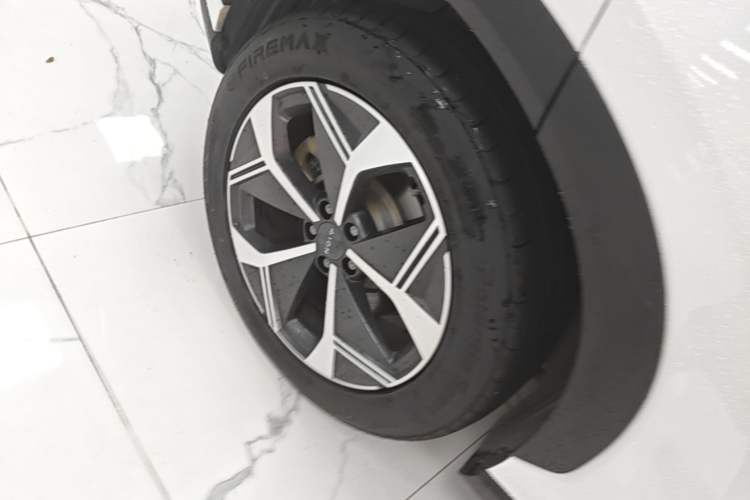 Used AION V 2021 Evolution Edition 70 Intelligent Leading Edition Right Rear Wheel Hub