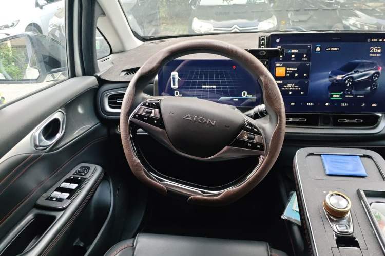 Used AION V 2021 Plus 80 Smart Edition Ternary Lithium Steering Wheel