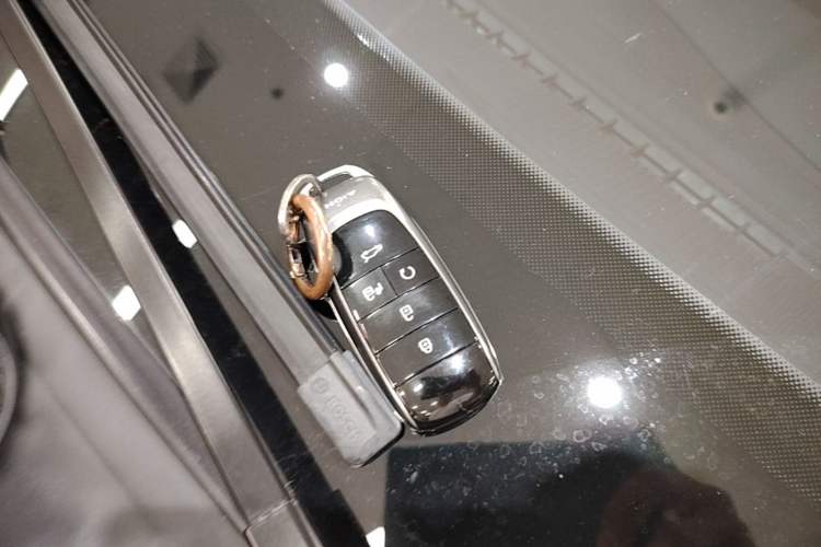 Used AION V 2021 Plus 70 Smart Technology Edition Lithium Iron Phosphate Vehicle Key