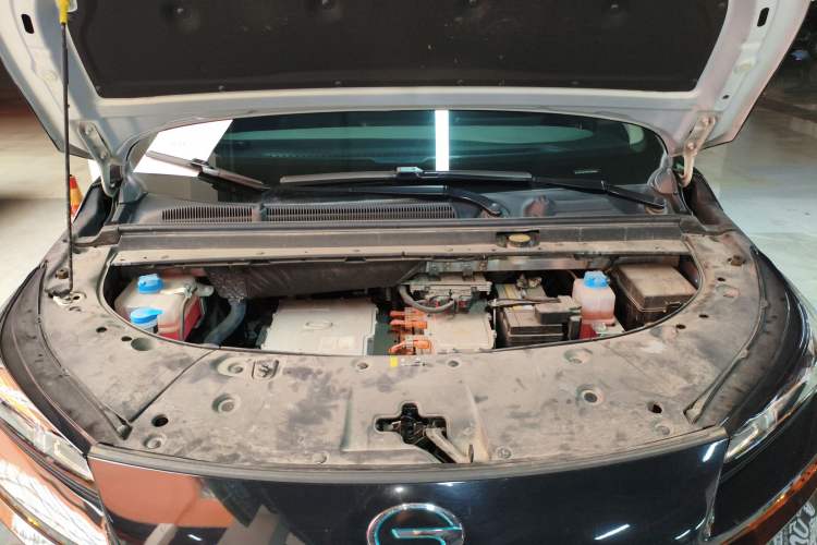 Used AION V 2022 Plus 70 Smart Edition Ternary Lithium Engine Bay