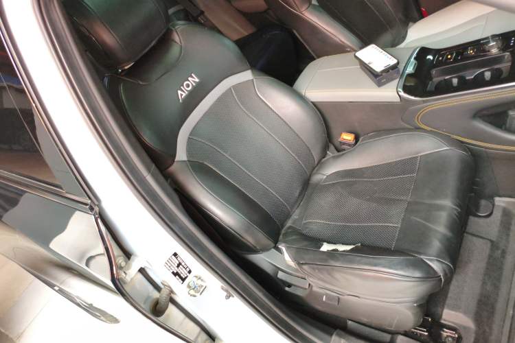 Used AION V 2022 Plus 70 Smart Edition Ternary Lithium Right Front Seat