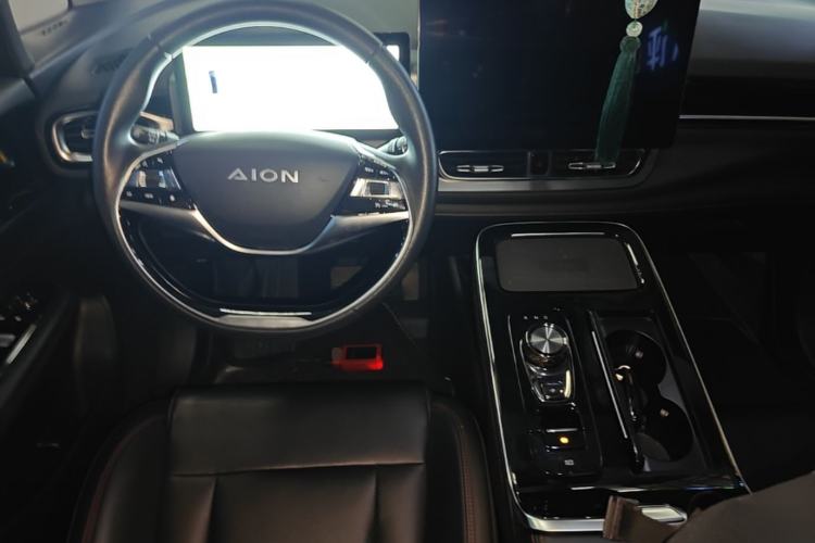Used AION V 2022 Plus 70 Smart Edition Ternary Lithium Center Console