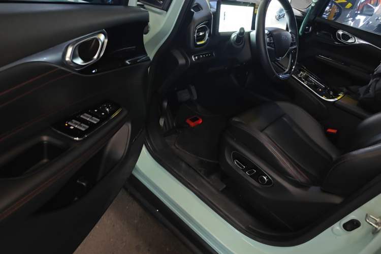 Used AION V 2022 Plus 70 Smart Edition Ternary Lithium Driver Seat