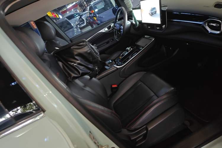 Used AION V 2022 Plus 70 Smart Edition Ternary Lithium Right Front Seat