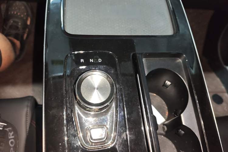 Used AION V 2022 Plus 70 Smart Edition Ternary Lithium Gear Lever