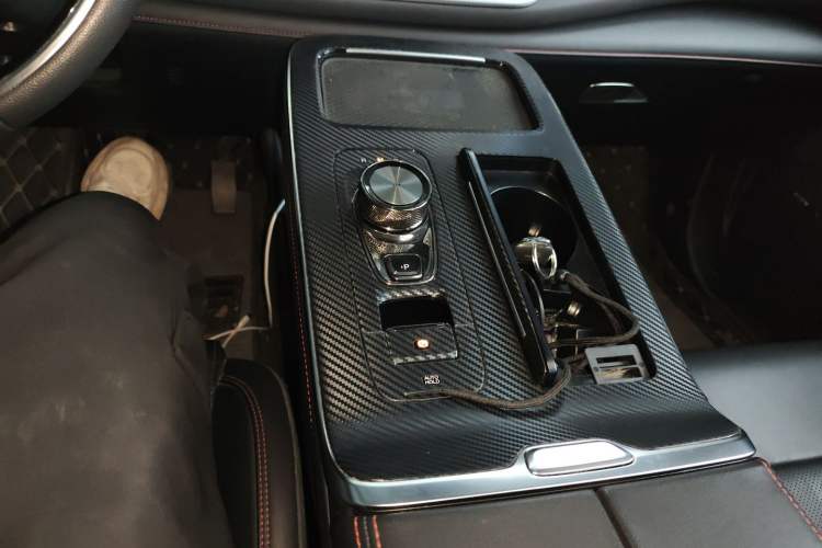 Used AION V 2022 Plus 80 Executive Edition Ternary Lithium Gear Lever