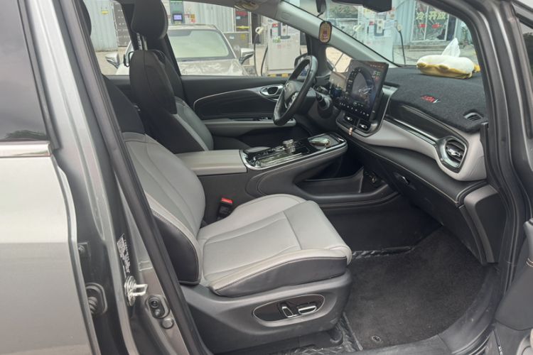 Used AION V 2022 Plus 80 Leader Edition Ternary Lithium Interior 1